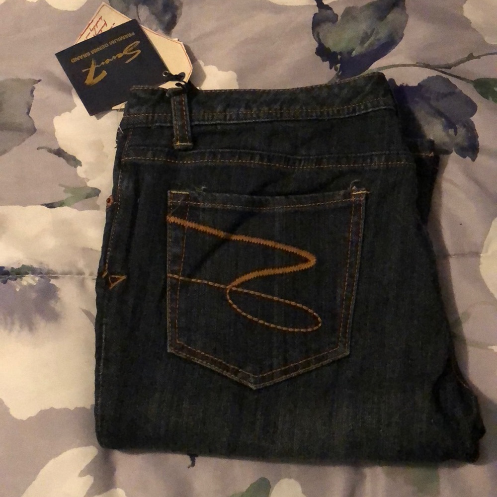 Seven Jeans